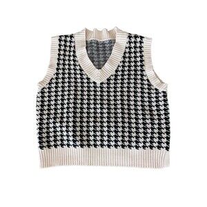 Black Cream Houndstooth Sweater Vest V Neck Knit Preppy Minimalist